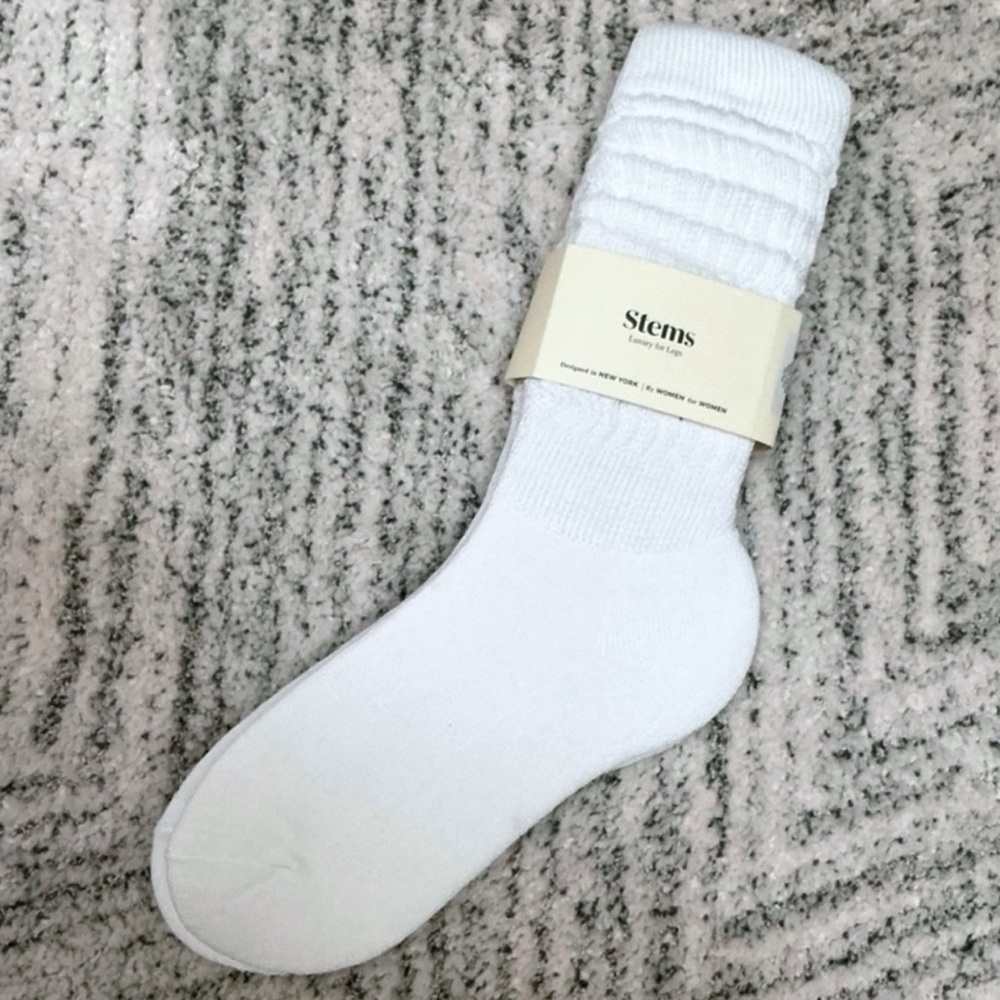 Stems | White Scrunch Socks Two Pack NWT